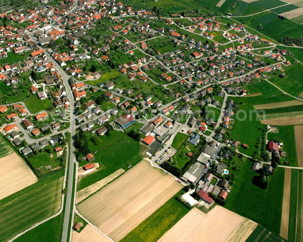 Böhmenkirch from the bird's eye view: Single-family residential area of settlement in Böhmenkirch in the state Baden-Wuerttemberg, Germany