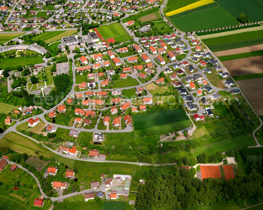 Binzwangen from the bird's eye view: Single-family residential area of settlement in Binzwangen in the state Baden-Wuerttemberg, Germany