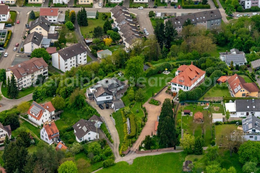 Ettenheim from the bird's eye view: Single-family residential area of settlement Am Blumenberg in Ettenheim in the state Baden-Wurttemberg, Germany