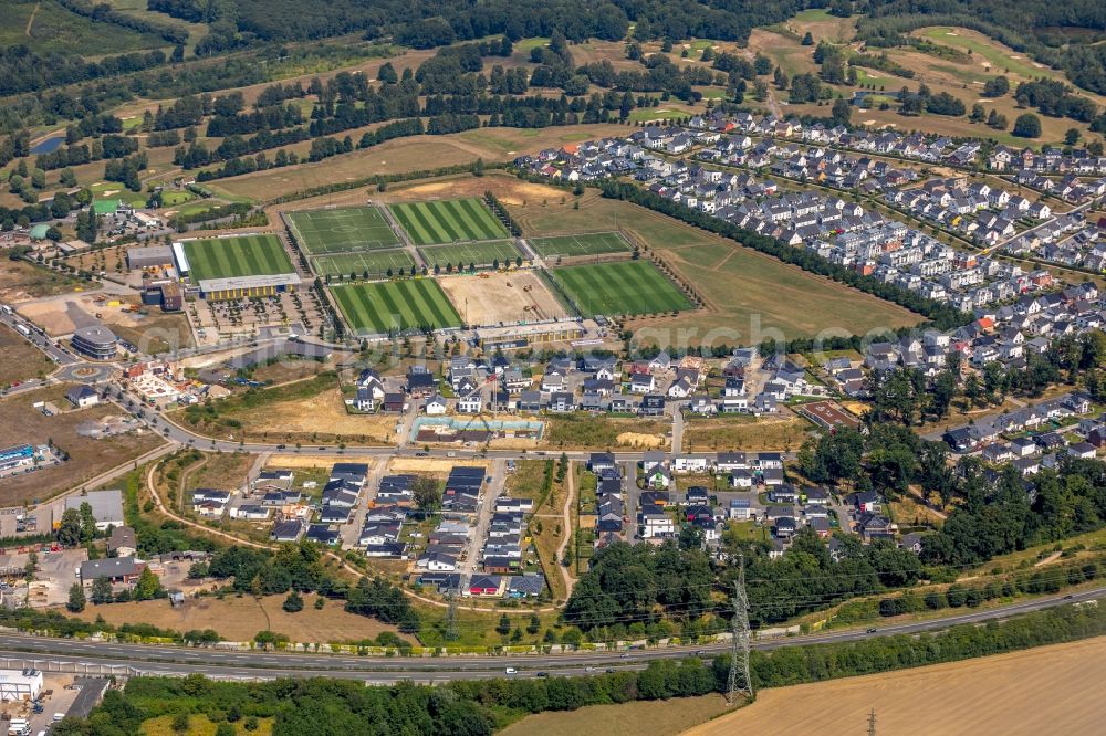 Dortmund from the bird's eye view: Single-family residential area of settlement Brackeler Feld in the district Brackel in Dortmund in the state North Rhine-Westphalia, Germany