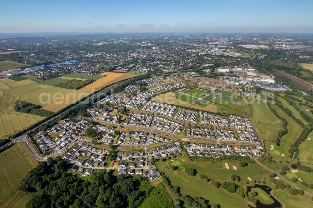 Dortmund from above - Single-family residential area of settlement Brackeler Feld in the district Brackel in Dortmund in the state North Rhine-Westphalia, Germany