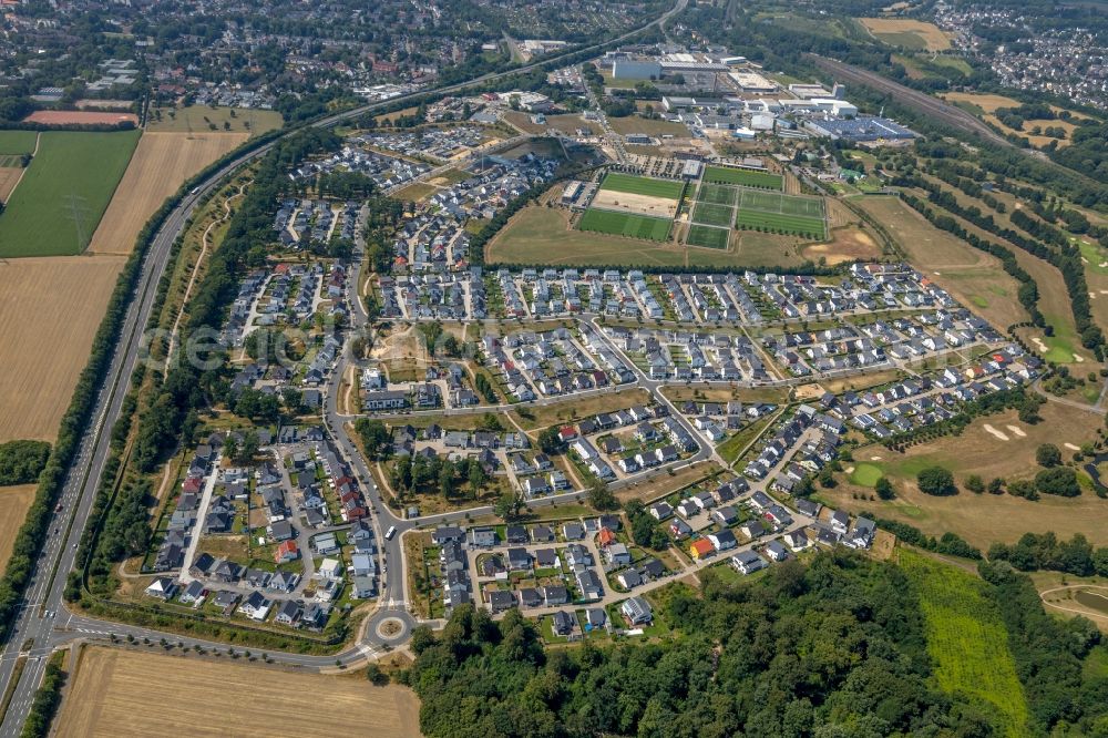 Dortmund from above - Single-family residential area of settlement Brackeler Feld in the district Brackel in Dortmund in the state North Rhine-Westphalia, Germany