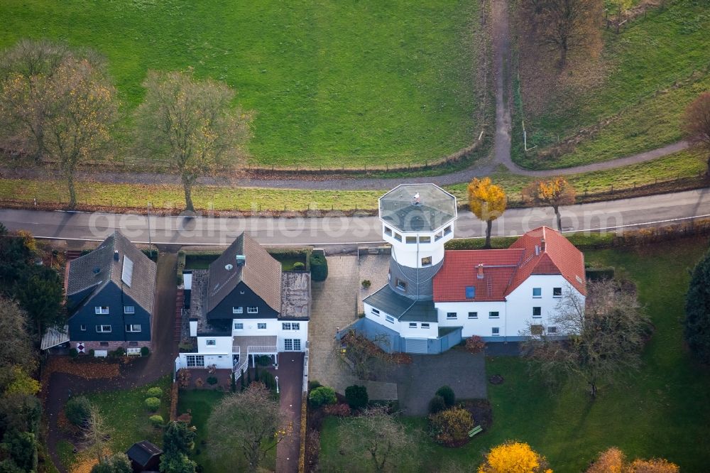 Voerde (Niederrhein) from above - Single-family residential area of settlement Dammstrasse in the district Goetterswickerhamm in Voerde (Niederrhein) in the state North Rhine-Westphalia