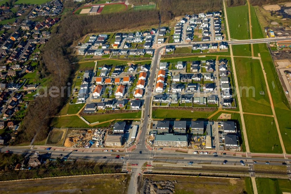 Neukirchen-Vluyn from the bird's eye view: Single-family residential area Dicksche Heide in Neukirchen-Vluyn in the state of North Rhine-Westphalia