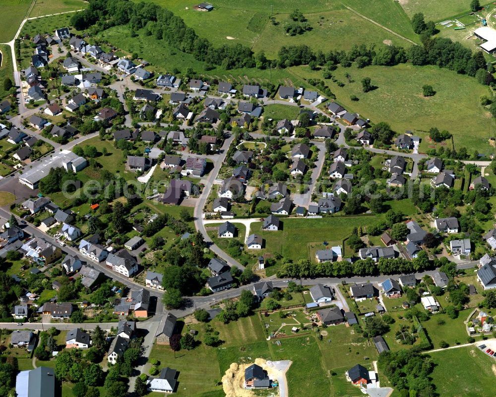 Aerial photograph Ellern (Hunsrück) - Single-family residential area of settlement in Ellern (Hunsrueck) in the state Rhineland-Palatinate