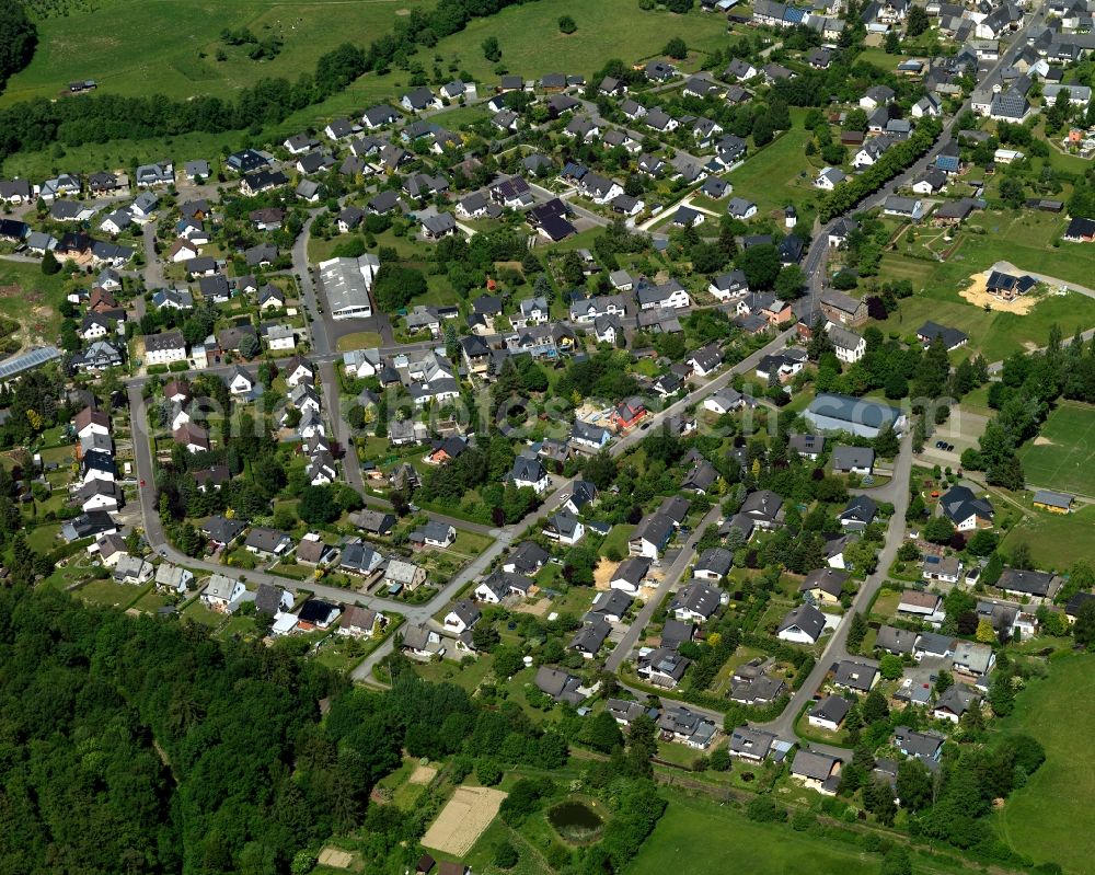 Ellern (Hunsrück) from the bird's eye view: Single-family residential area of settlement in Ellern (Hunsrueck) in the state Rhineland-Palatinate