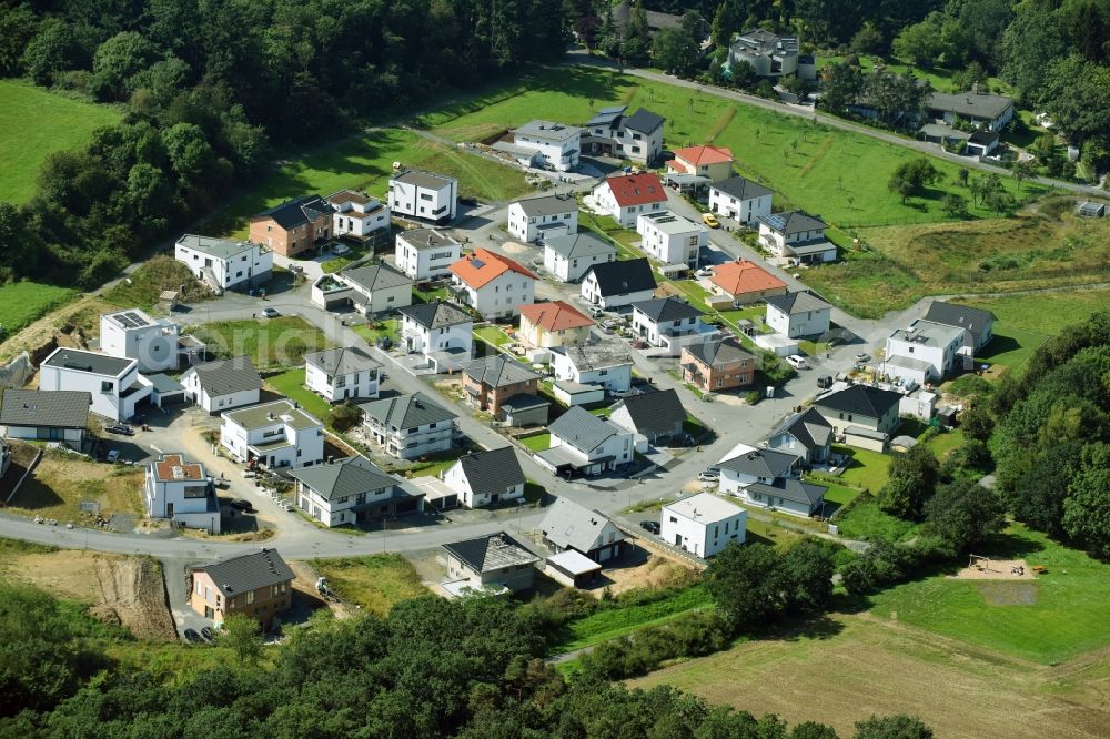 Wetzlar from the bird's eye view: Single-family residential area of settlement Elsie-Kuehn-Leitz Strasse in Wetzlar in the state Hesse, Germany