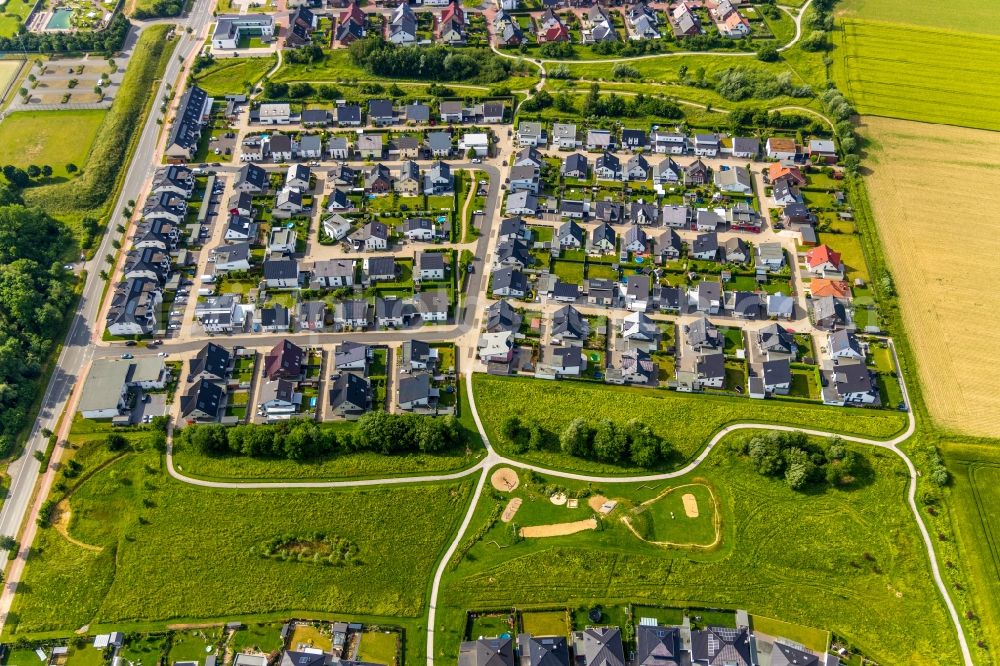 Aerial image Soest - Single-family residential area of settlement entlang of Ardeyweg in Soest in the state North Rhine-Westphalia, Germany