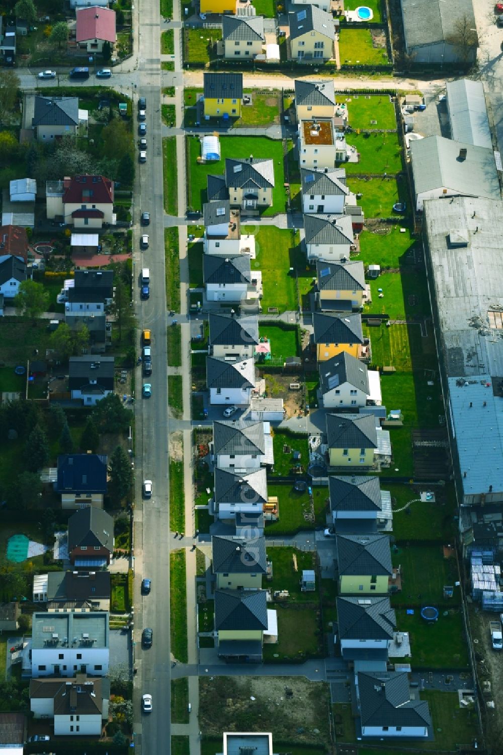 Aerial photograph Berlin - Single-family residential area of settlement along the Beilsteiner Strasse in Berlin, Germany