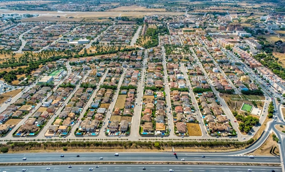 Aerial photograph Marratxi - Single-family residential area of settlement along the Carrer de l'Oronella in the Sa Cabana residential area in Marratxi in Balearic island of Mallorca, Spain