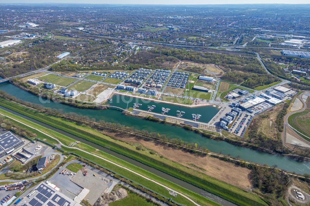 Aerial photograph Gelsenkirchen - Single-family residential area of settlement along the Johannes-Rau-Allee in Gelsenkirchen in the state North Rhine-Westphalia, Germany