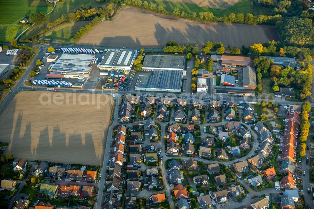 Werne from above - Single-family residential area of settlement along the Luetkeheide and Am Alten Kurbad in the district Ruhr Metropolitan Area in Werne in the state North Rhine-Westphalia