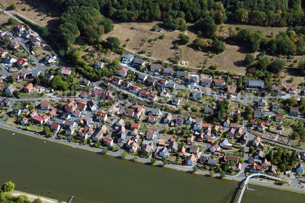 Aerial photograph Erlach - Single-family residential area of settlement in Erlach in the state Bavaria, Germany