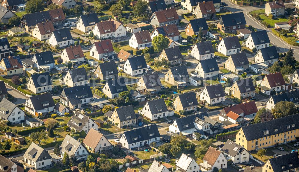 Aerial photograph Erwitte - Single-family residential area of settlement in Erwitte in the state North Rhine-Westphalia, Germany