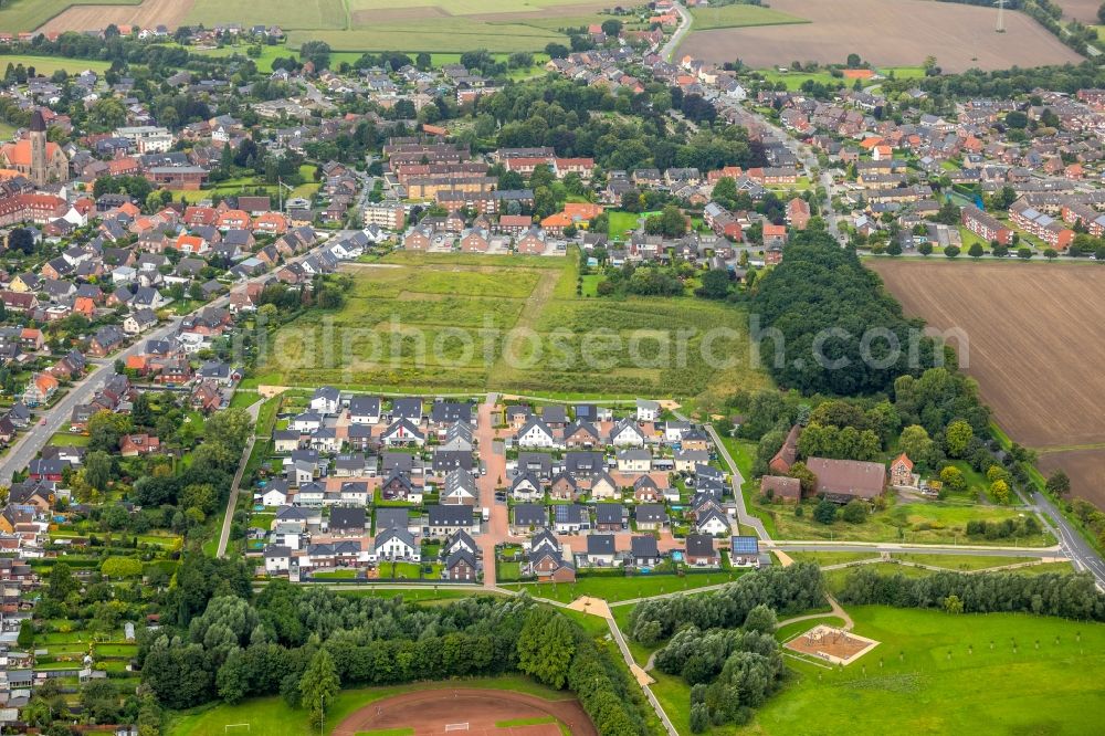 Hamm from above - Single-family residential area of settlement Am Eversbach in the district Bockum-Hoevel in Hamm in the state North Rhine-Westphalia, Germany