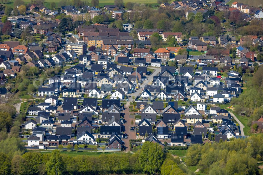 Aerial photograph Hamm - Residential area Am Eversbach in the Bockum-Hoevel part of Hamm in the state of North Rhine-Westphalia