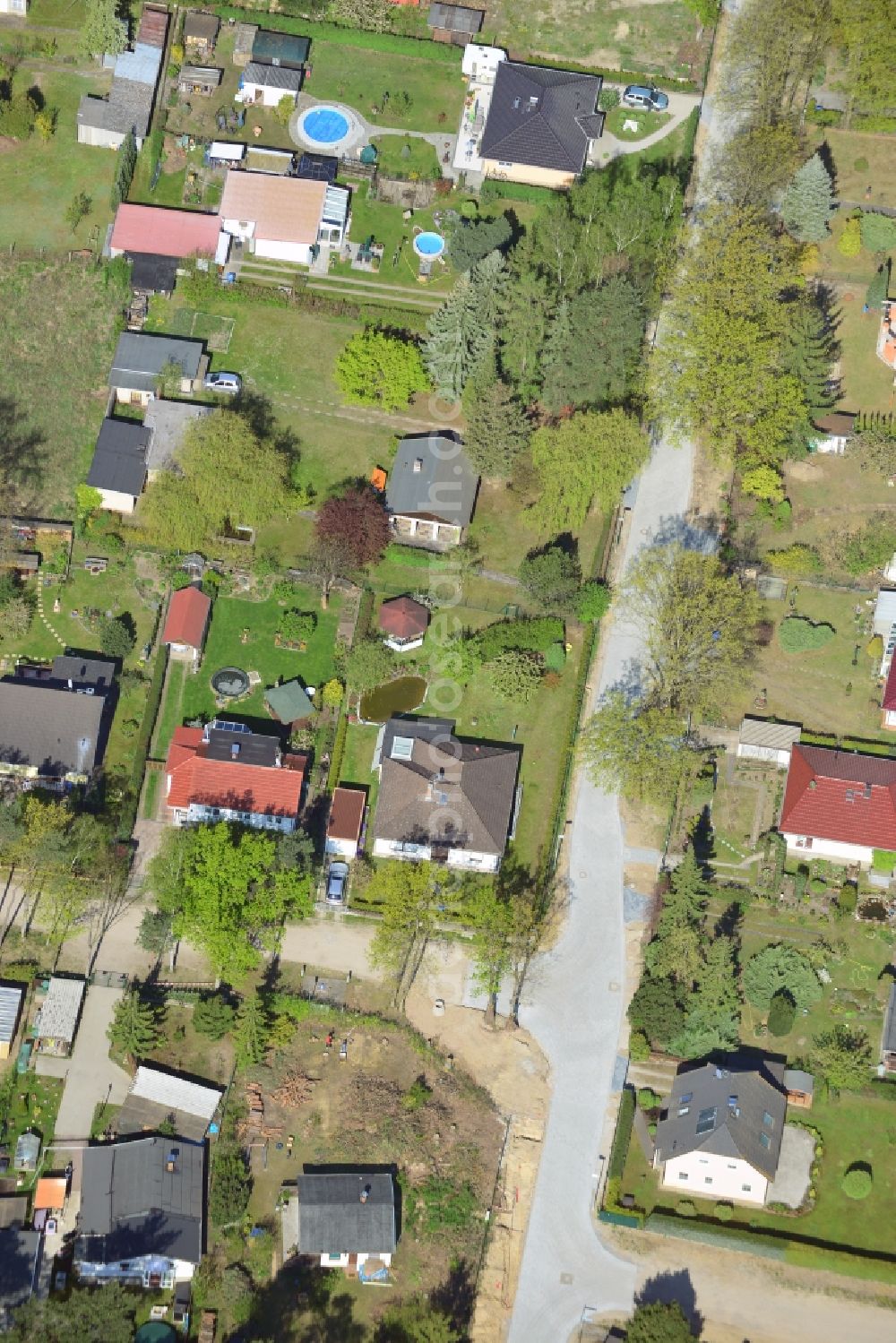 Fredersdorf-Vogelsdorf from the bird's eye view: Single-family residential area of settlement in Fredersdorf-Vogelsdorf in the state Brandenburg