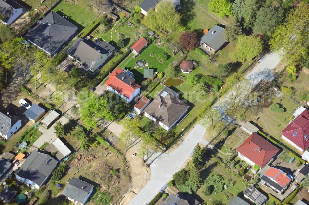 Aerial photograph Fredersdorf-Vogelsdorf - Single-family residential area of settlement in Fredersdorf-Vogelsdorf in the state Brandenburg