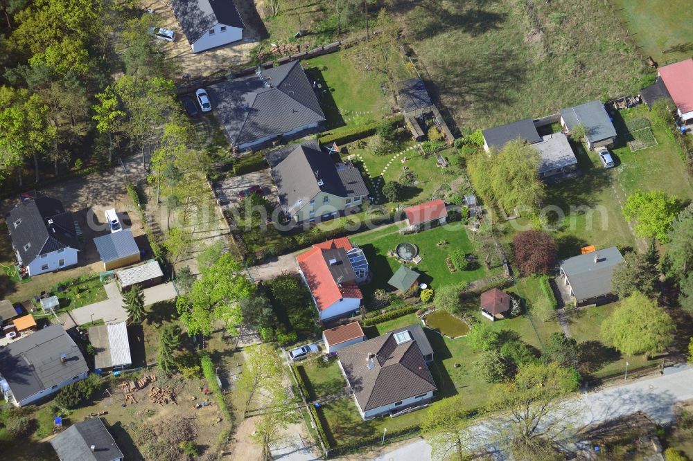 Fredersdorf-Vogelsdorf from above - Single-family residential area of settlement in Fredersdorf-Vogelsdorf in the state Brandenburg