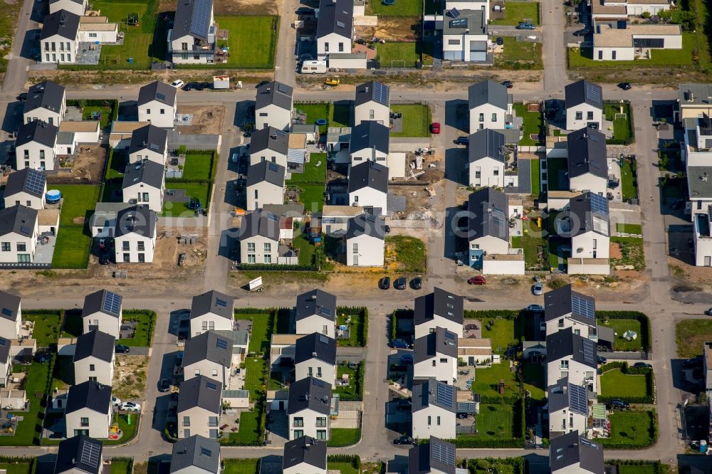 Gelsenkirchen from the bird's eye view: Single-family residential area of settlement in Gelsenkirchen in the state North Rhine-Westphalia