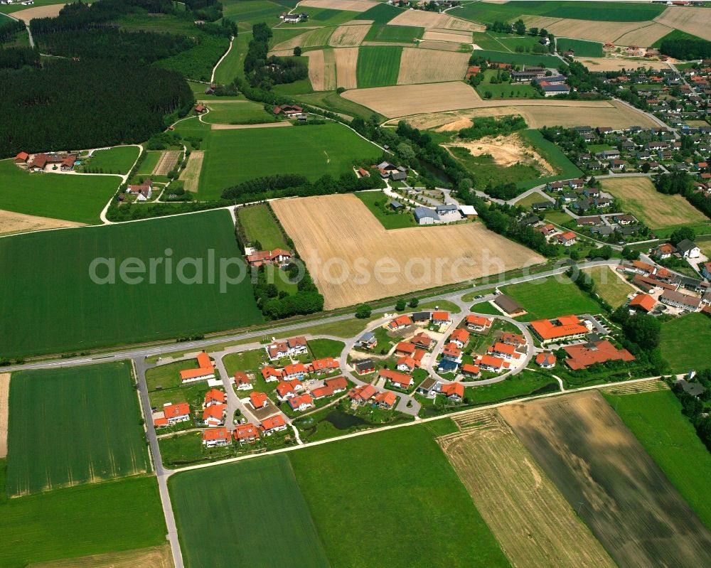 Gottholbing from the bird's eye view: Single-family residential area of settlement in Gottholbing in the state Bavaria, Germany