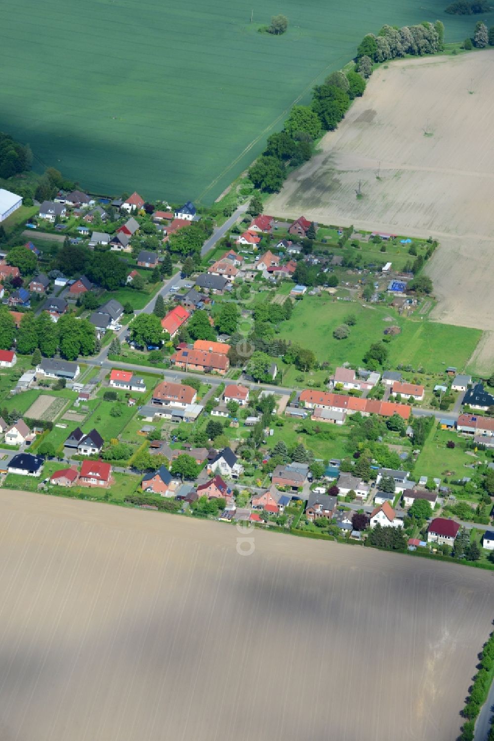 Güstow from above - Single-family residential area of settlement in Guestow in the state Mecklenburg - Western Pomerania