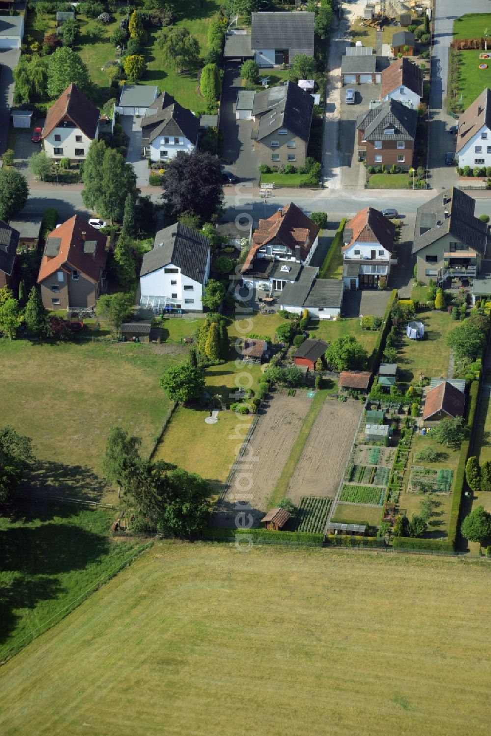 Aerial image Gütersloh - Single-family residential area of settlement in Guetersloh in the state North Rhine-Westphalia