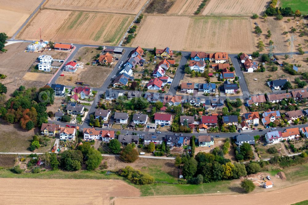 Hausen from above - Single-family residential area of settlement in Hausen in the state Bavaria, Germany