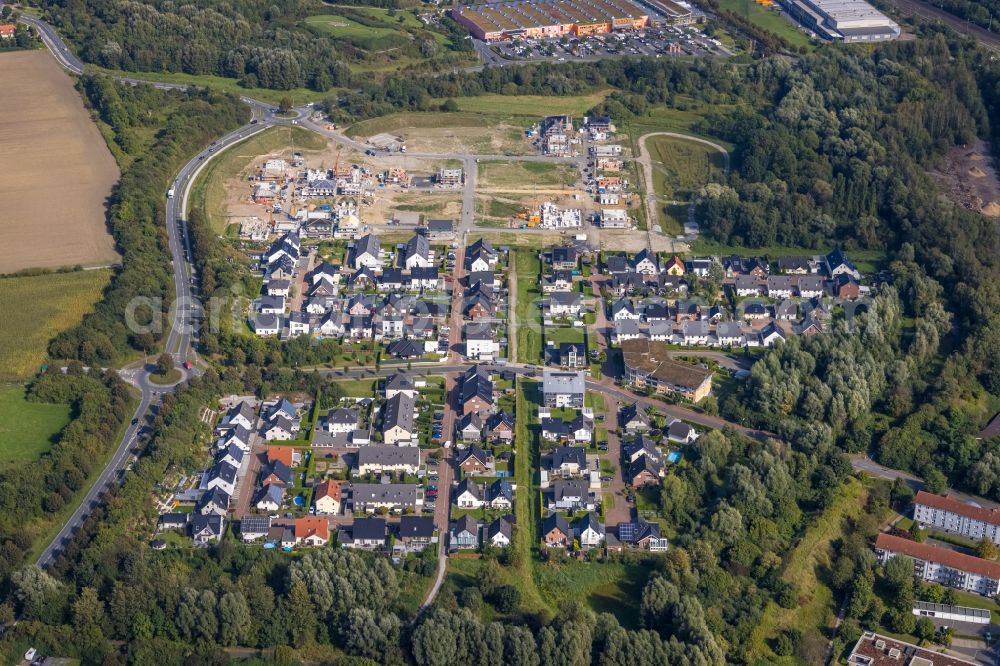 Heessen from above - Single-family residential area of settlement in Heessen at Ruhrgebiet in the state North Rhine-Westphalia, Germany