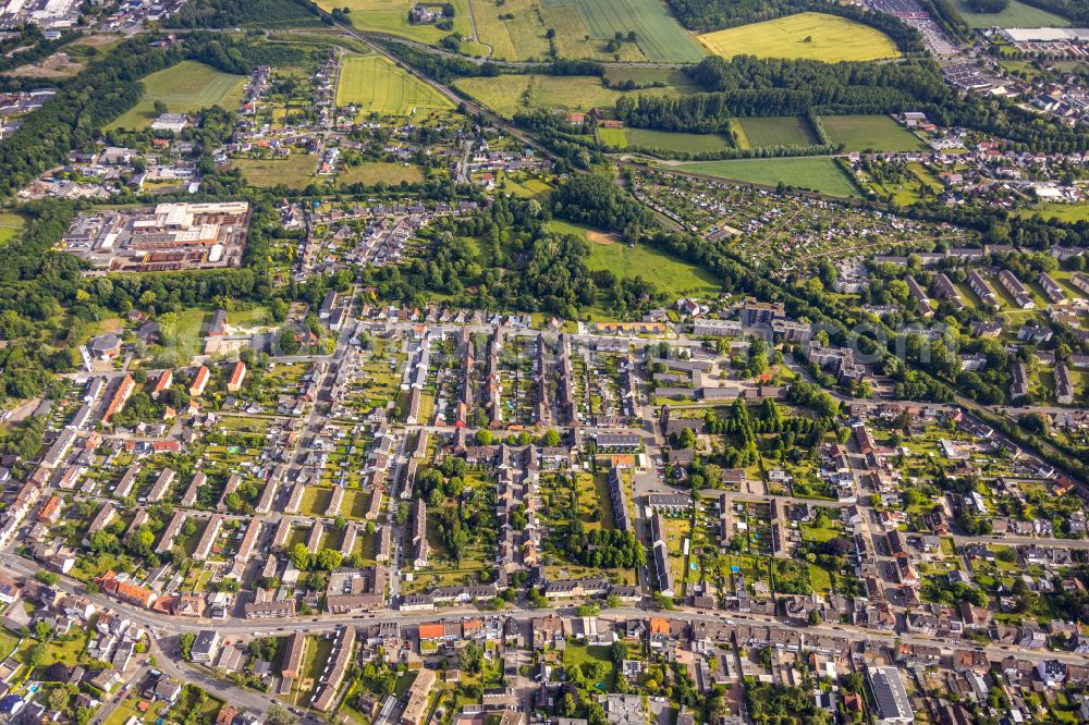 Aerial photograph Hamm-Heessen - Single-family residential area of settlement in Heessen at Ruhrgebiet in the state North Rhine-Westphalia, Germany