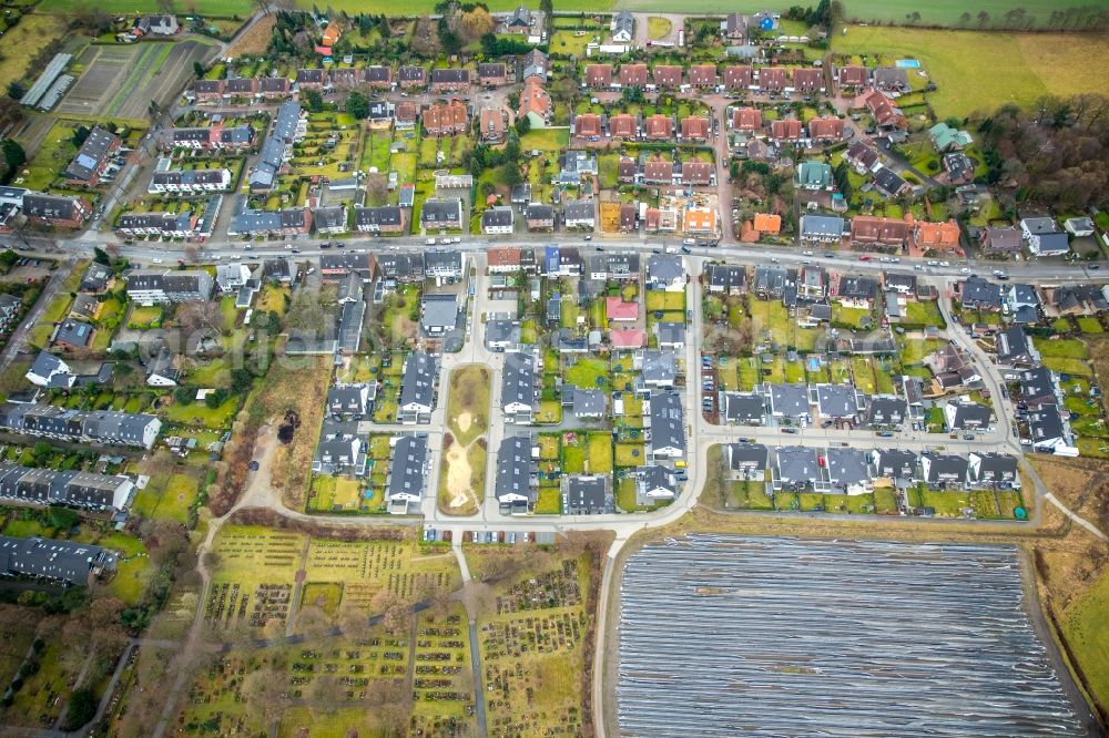 Aerial photograph Gladbeck - Single-family residential area of settlement at the Hege street in Gladbeck in the state North Rhine-Westphalia