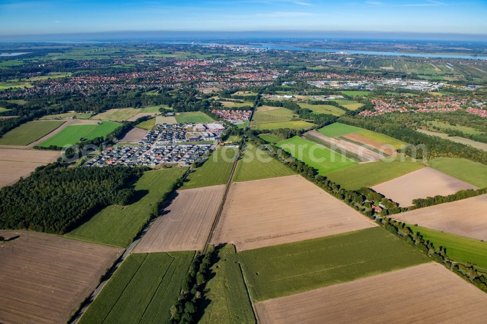 Stade from the bird's eye view: Single-family residential area of settlement Heidesiedlung in the district Riensfoerde in Stade in the state Lower Saxony, Germany