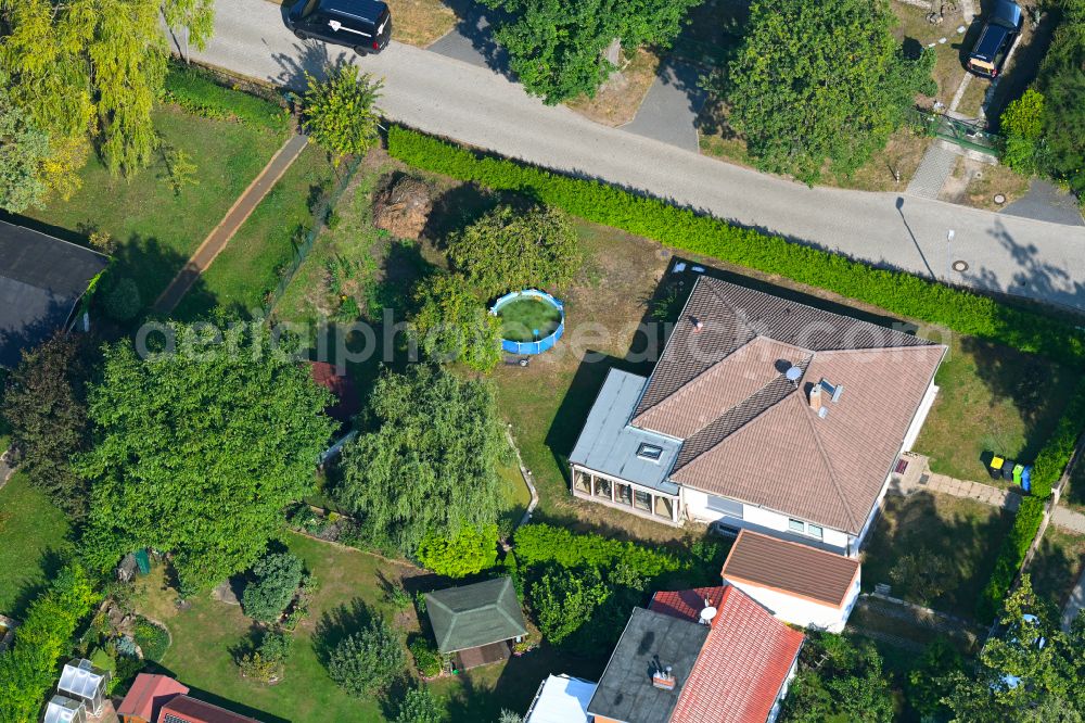 Aerial image Fredersdorf-Vogelsdorf - Single-family residential area of settlement Heideweg - Friedrich-Ebert-Strasse in the district Vogelsdorf in Fredersdorf-Vogelsdorf in the state Brandenburg, Germany