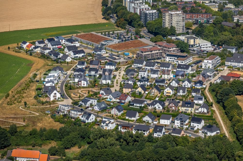 Heiligenhaus from above - Single-family residential area of settlement in Heiligenhaus in the state North Rhine-Westphalia, Germany