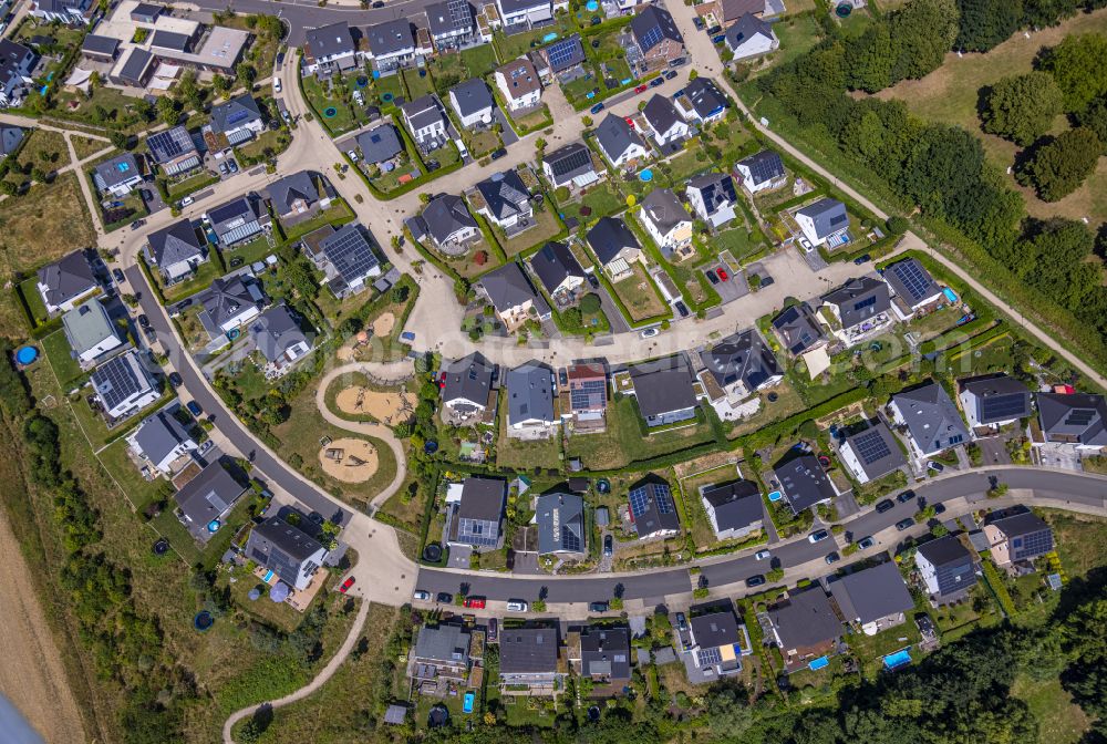 Aerial image Heiligenhaus - Single-family residential area of settlement in Heiligenhaus in the state North Rhine-Westphalia, Germany