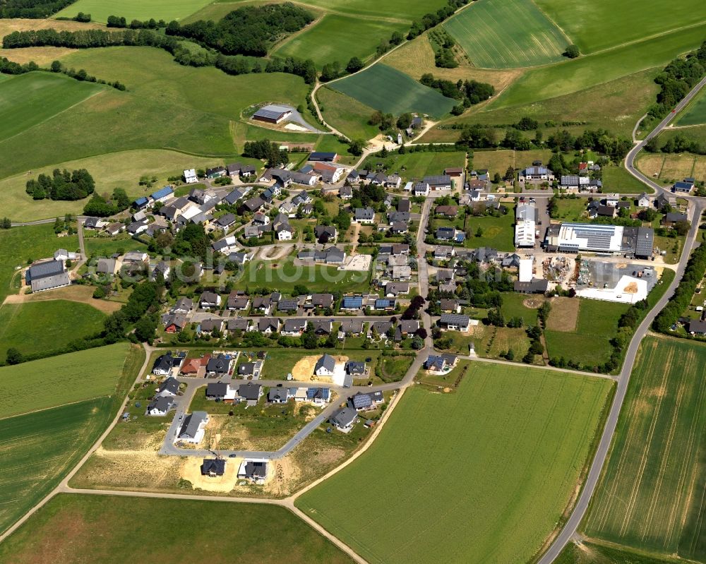 Heinzenbach from the bird's eye view: Single-family residential area of settlement in Heinzenbach in the state Rhineland-Palatinate