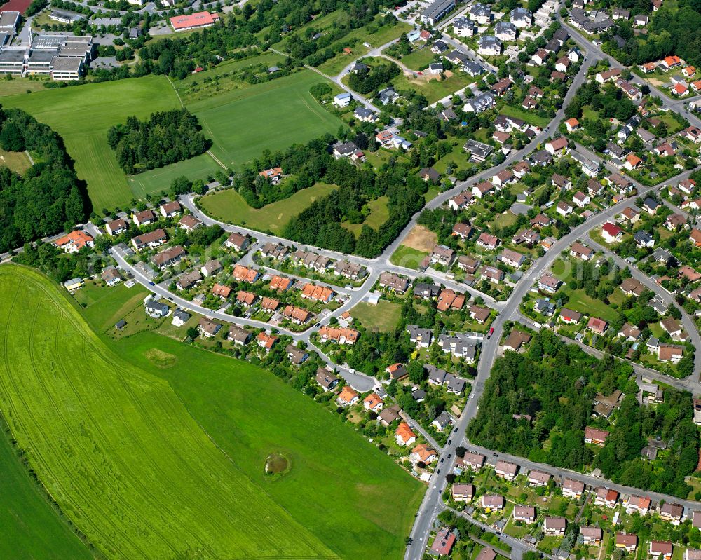 Hof from the bird's eye view: Single-family residential area of settlement in Hof in the state Bavaria, Germany