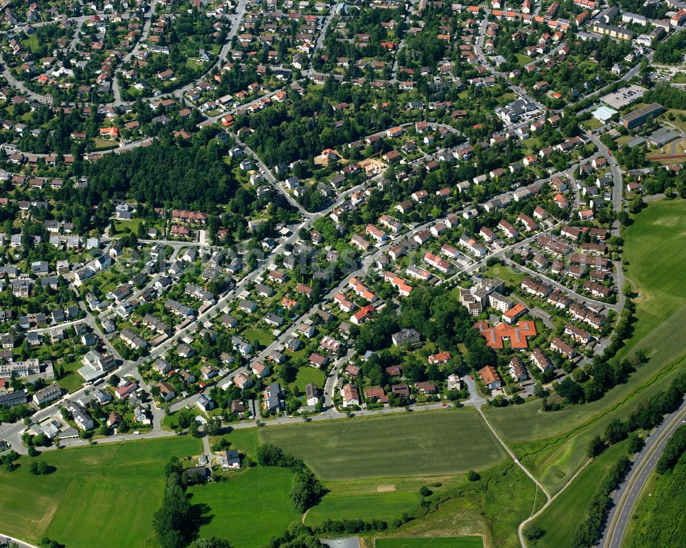 Aerial photograph Hof - Single-family residential area of settlement in Hof in the state Bavaria, Germany