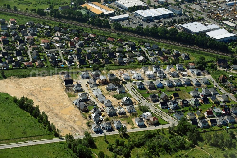 Aerial photograph Berlin - Single-family residential area of settlement Kaulbachstrasse - Bisamstrasse - Waschbaerweg in the district Mahlsdorf in Berlin, Germany