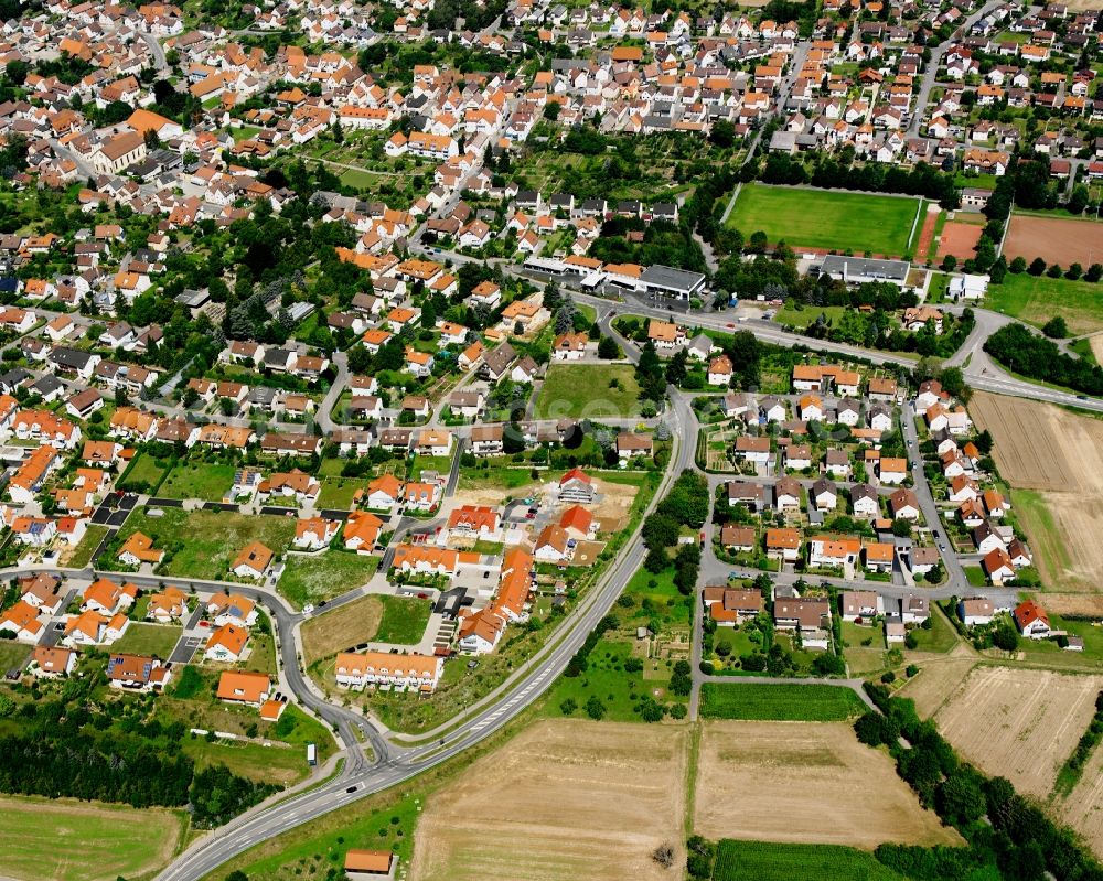 Kirchhausen from the bird's eye view: Single-family residential area of settlement in Kirchhausen in the state Baden-Wuerttemberg, Germany