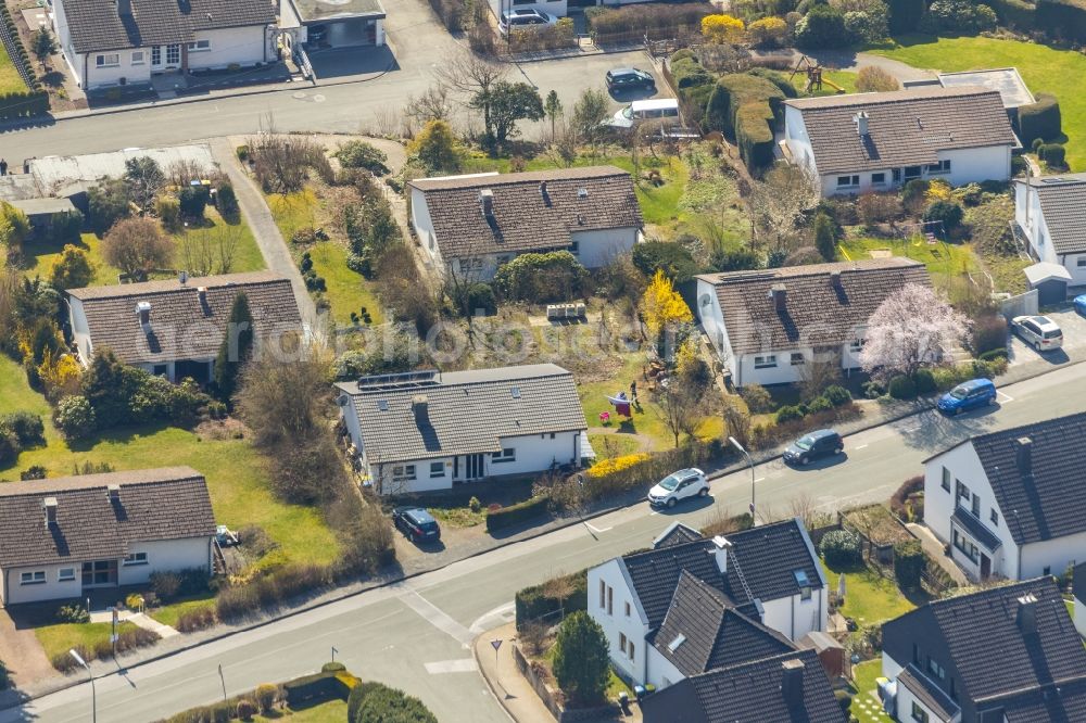 Aerial image Meschede - Single-family residential area of settlement on Lanfertsweg in Meschede in the state North Rhine-Westphalia, Germany