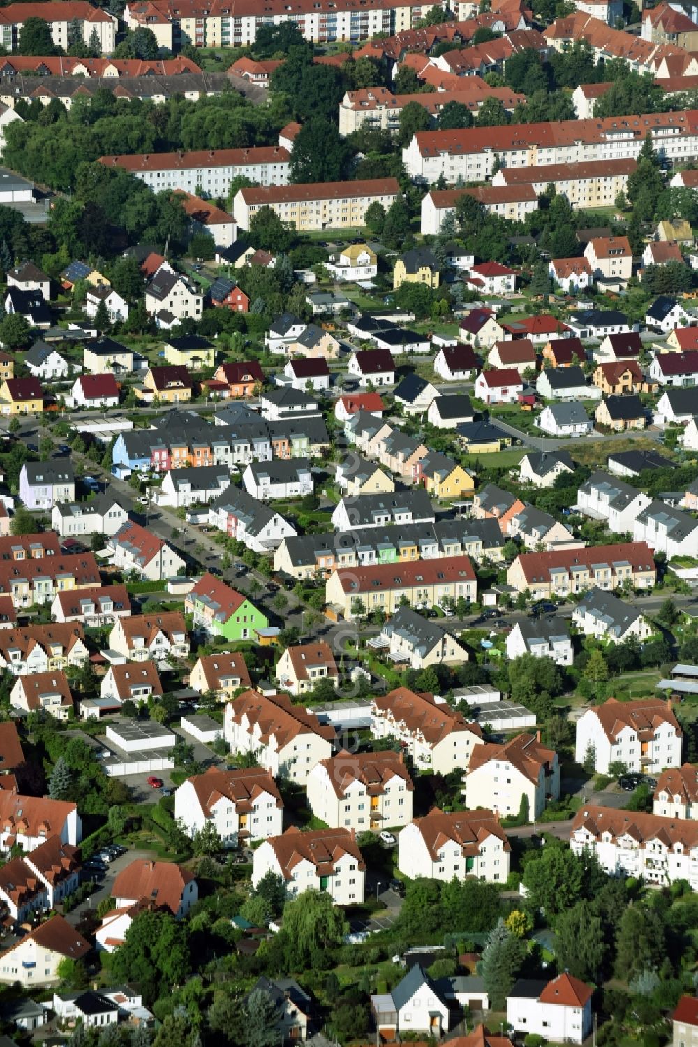 Aerial photograph Leipzig - Single-family residential area of settlement Jadebogen im Stadtteil Engelsdorf in Leipzig in the state Saxony