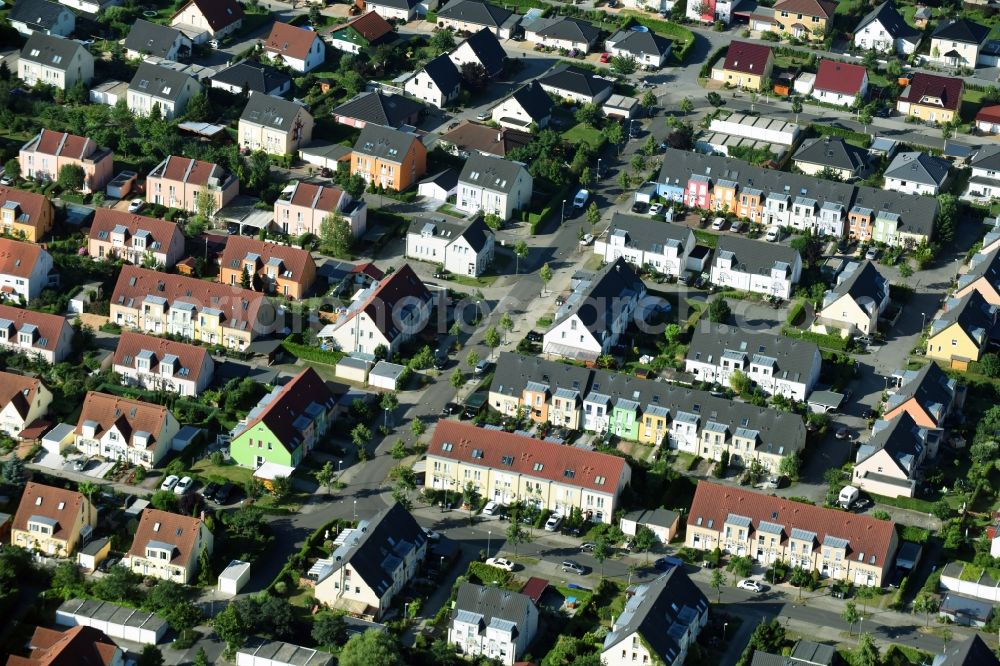 Leipzig from the bird's eye view: Single-family residential area of settlement Jadebogen im Stadtteil Engelsdorf in Leipzig in the state Saxony