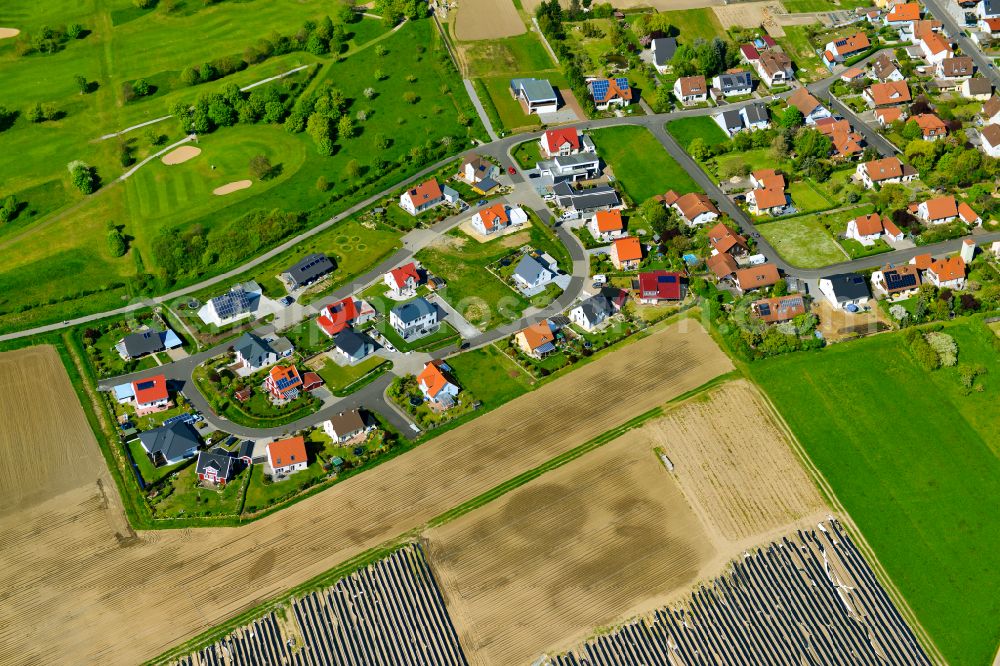 Mainsondheim from above - Single-family residential area of settlement in Mainsondheim in the state Bavaria, Germany