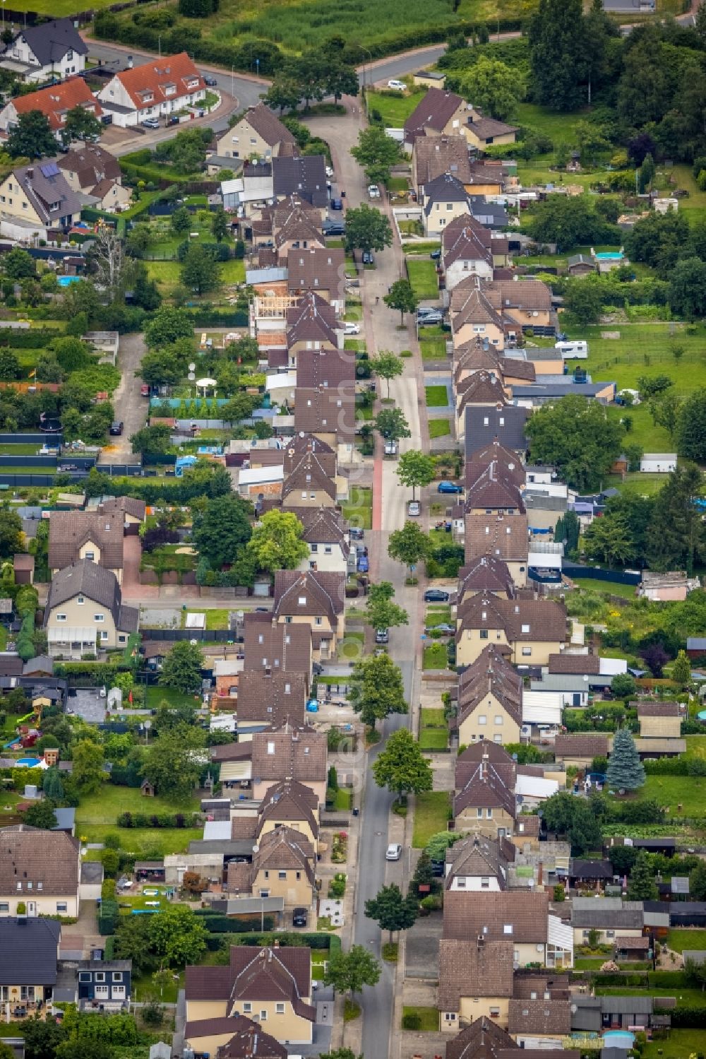 Hamm from the bird's eye view: Single-family residential area of settlement Merschbreite - on Bremsberg - Juffernbuschstrasse in the district Herringen in Hamm at Ruhrgebiet in the state North Rhine-Westphalia, Germany