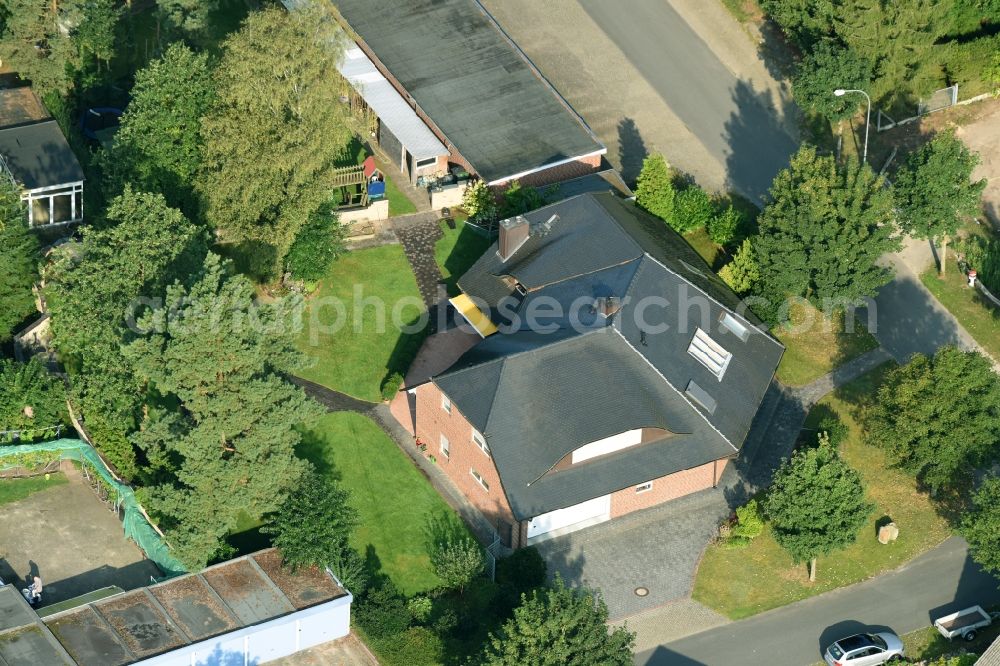 Aerial photograph Munster - Single-family residential area of settlement An der Raubkammer in Munster in the state Lower Saxony