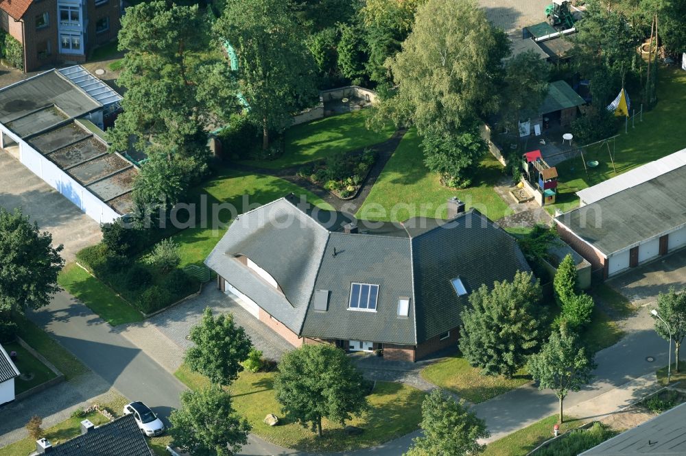 Aerial photograph Munster - Single-family residential area of settlement An der Raubkammer in Munster in the state Lower Saxony