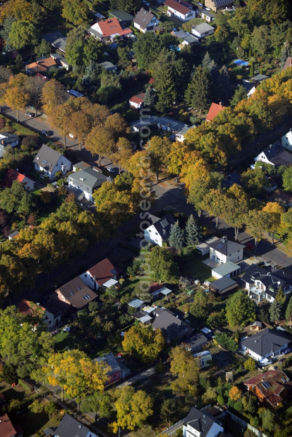 Neuenhagen bei Berlin from the bird's eye view: Single-family residential area of settlement in Neuenhagen bei Berlin in the state Brandenburg