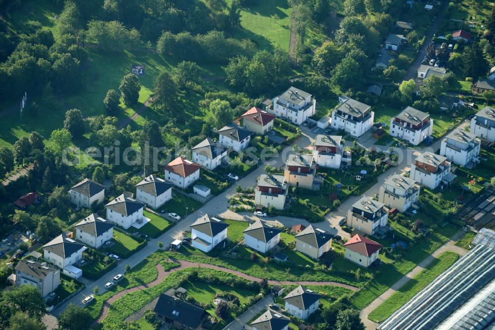 Aerial photograph Berlin - Single-family residential area of settlement An of Neumark in Berlin, Germany