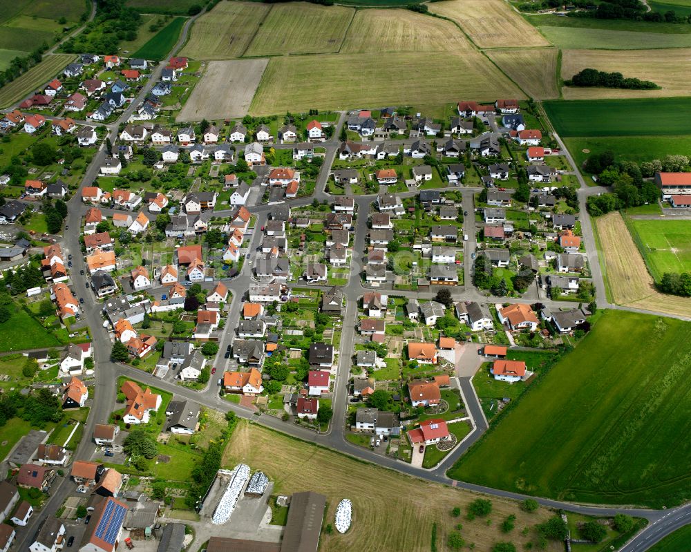 Nieder-Ofleiden from above - Single-family residential area of settlement in Nieder-Ofleiden in the state Hesse, Germany